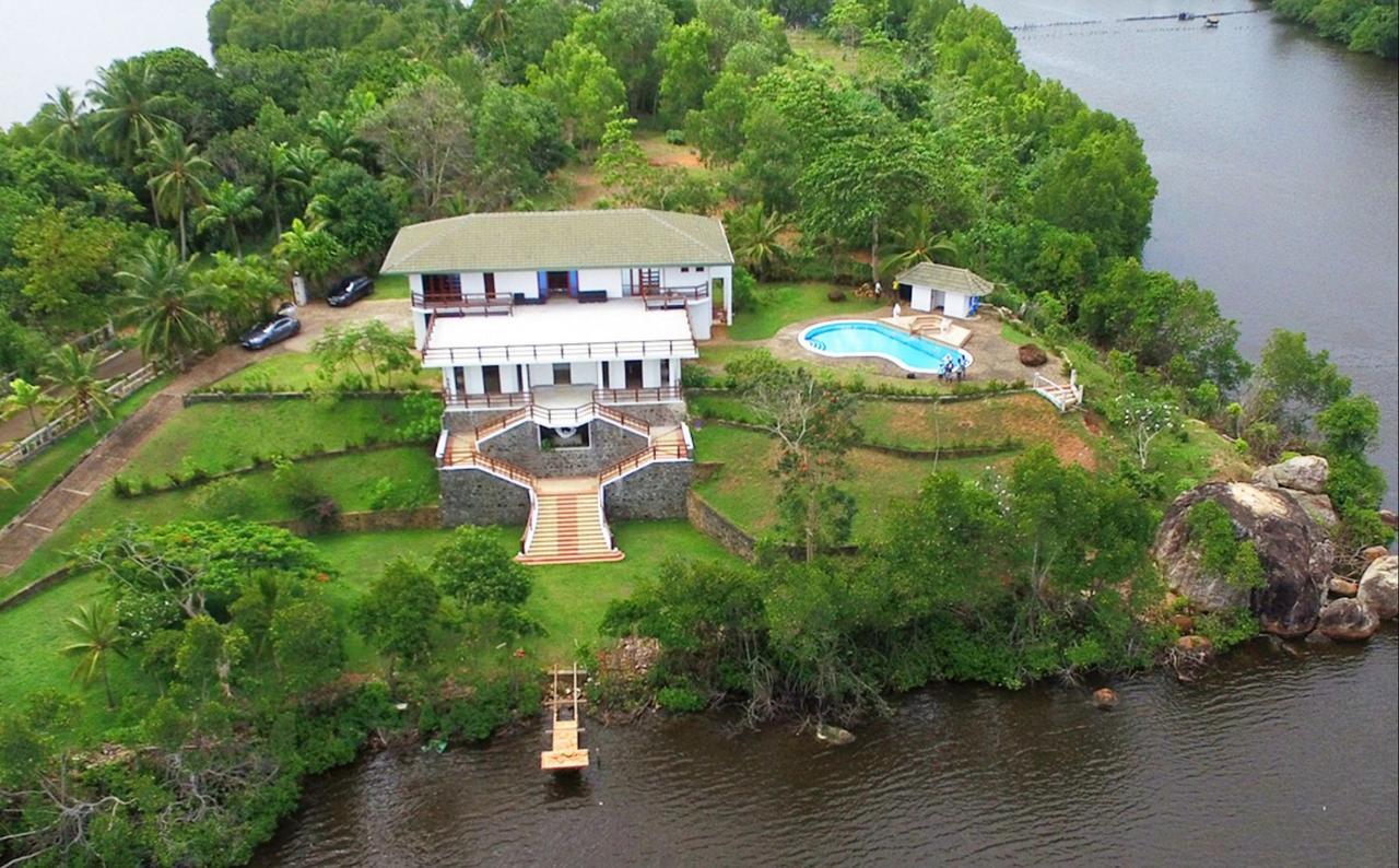 Hikka Hide Villa Hikkaduwa Buitenkant foto