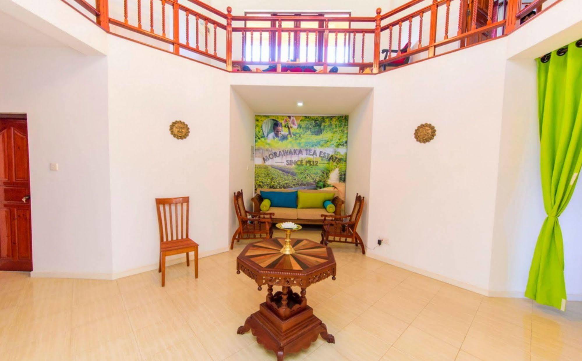 Hikka Hide Villa Hikkaduwa Buitenkant foto
