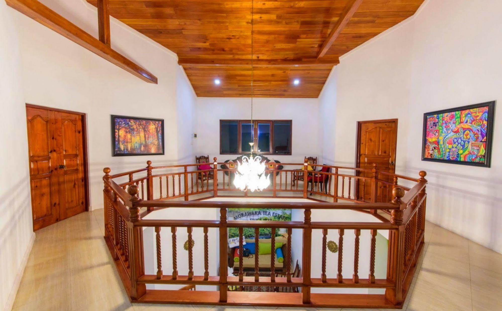 Hikka Hide Villa Hikkaduwa Buitenkant foto